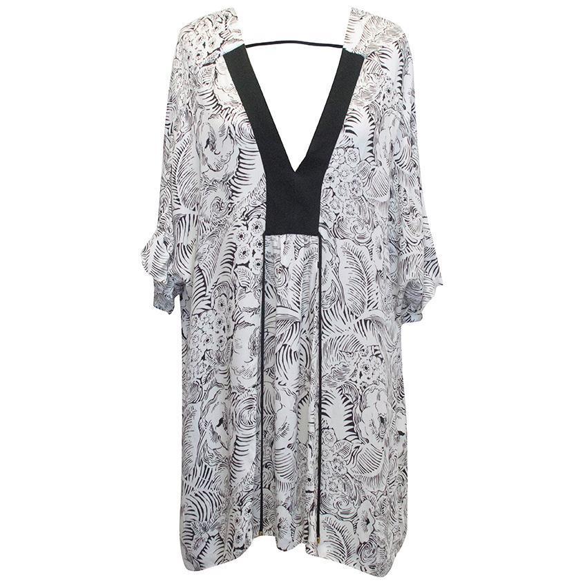Animale black and white pattern top