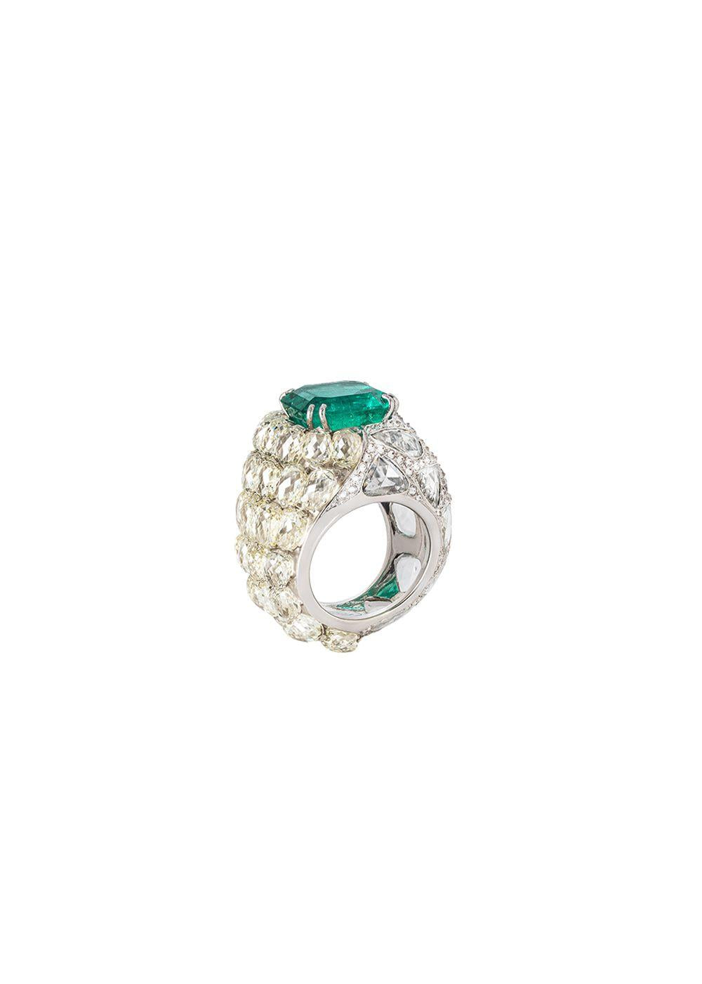 Diamond & Emerald 18ct White Gold - Size 52