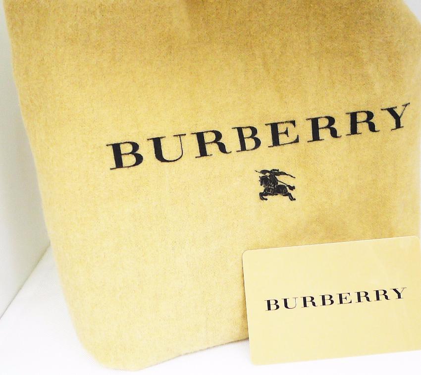 Burberry Red Quilted Fabric Patent Leather Hobo Shoulder Bag