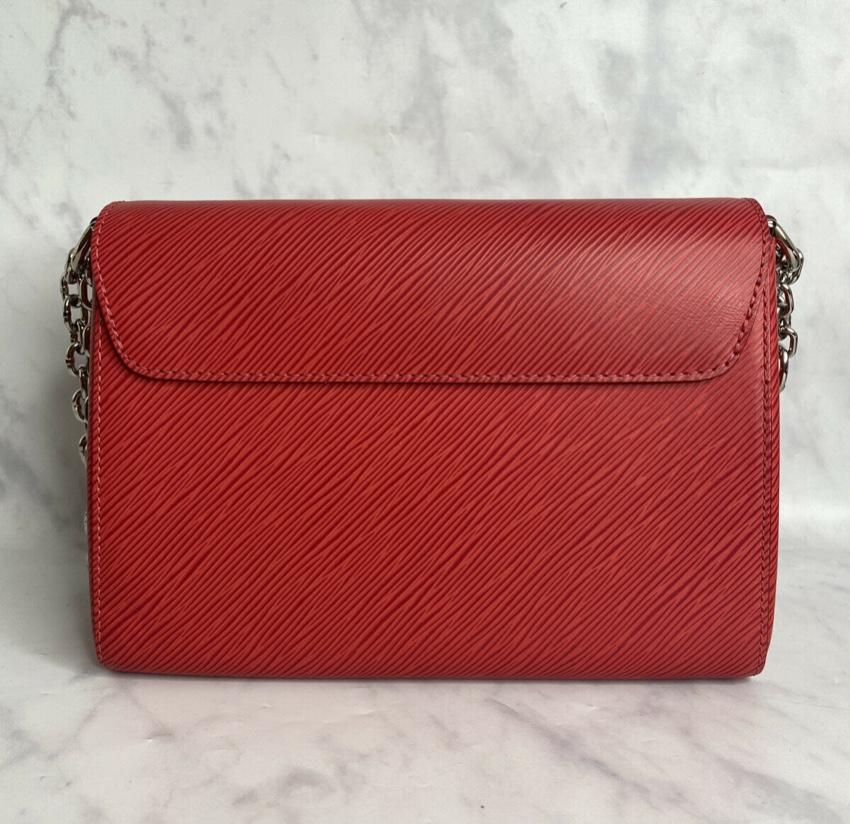 Louis Vuitton Epi Leather Twist MM Chain Bag