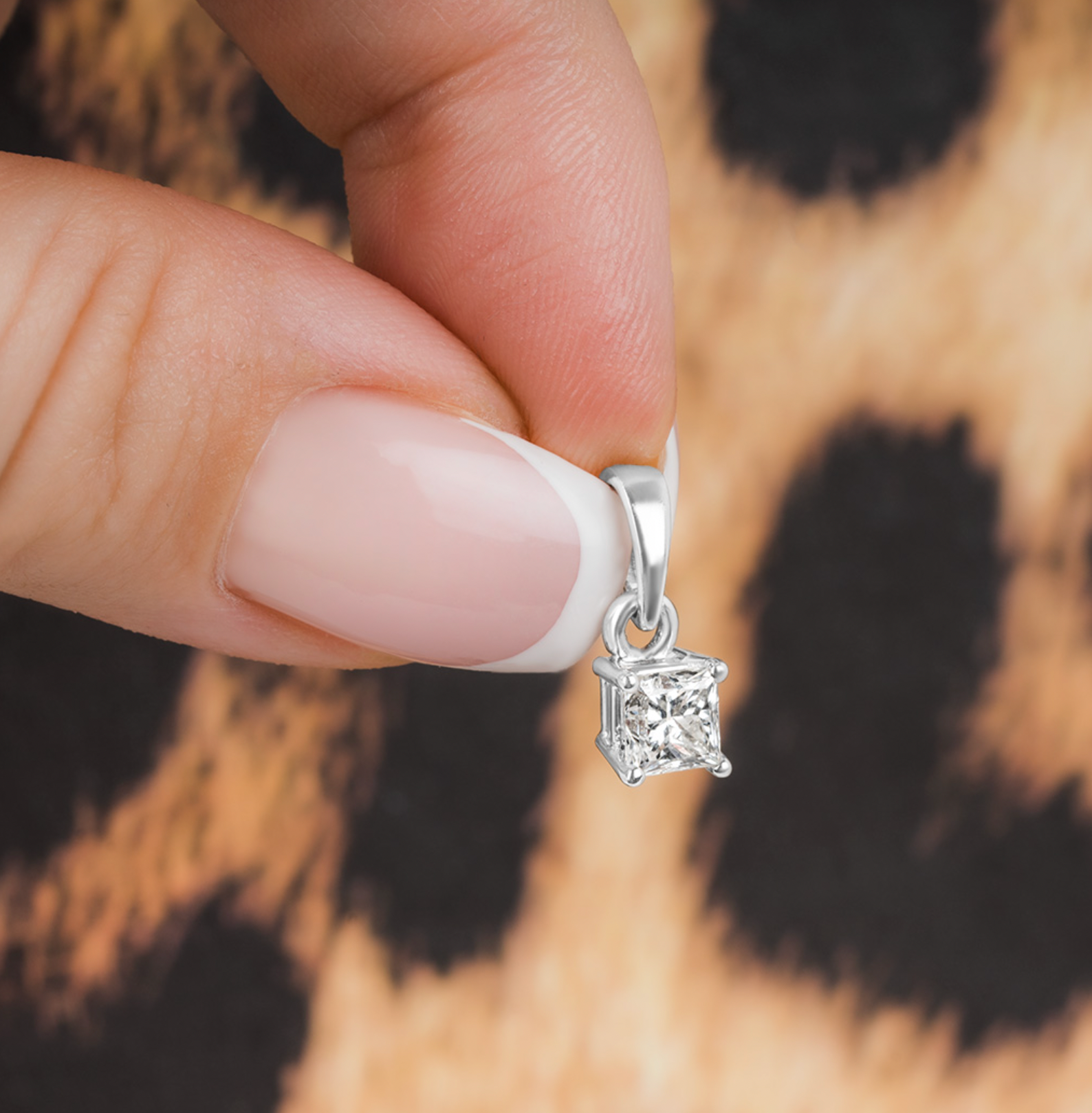Princess Cut White Gold Pendant