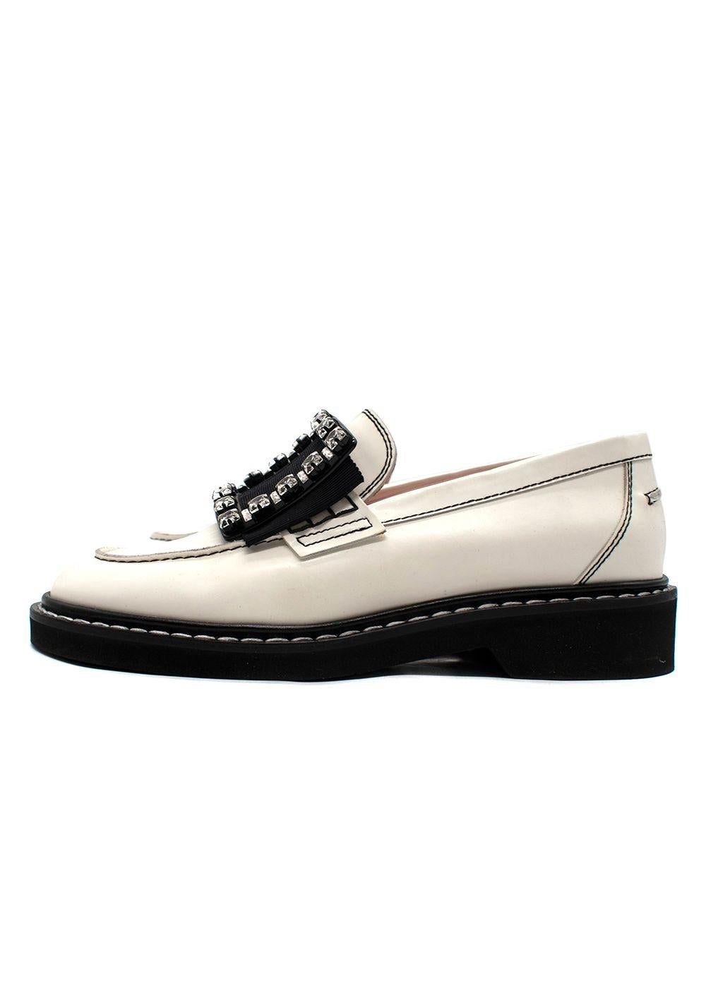 Roger Vivier White Leather Viv' Rangers Strass Buckle Loafers