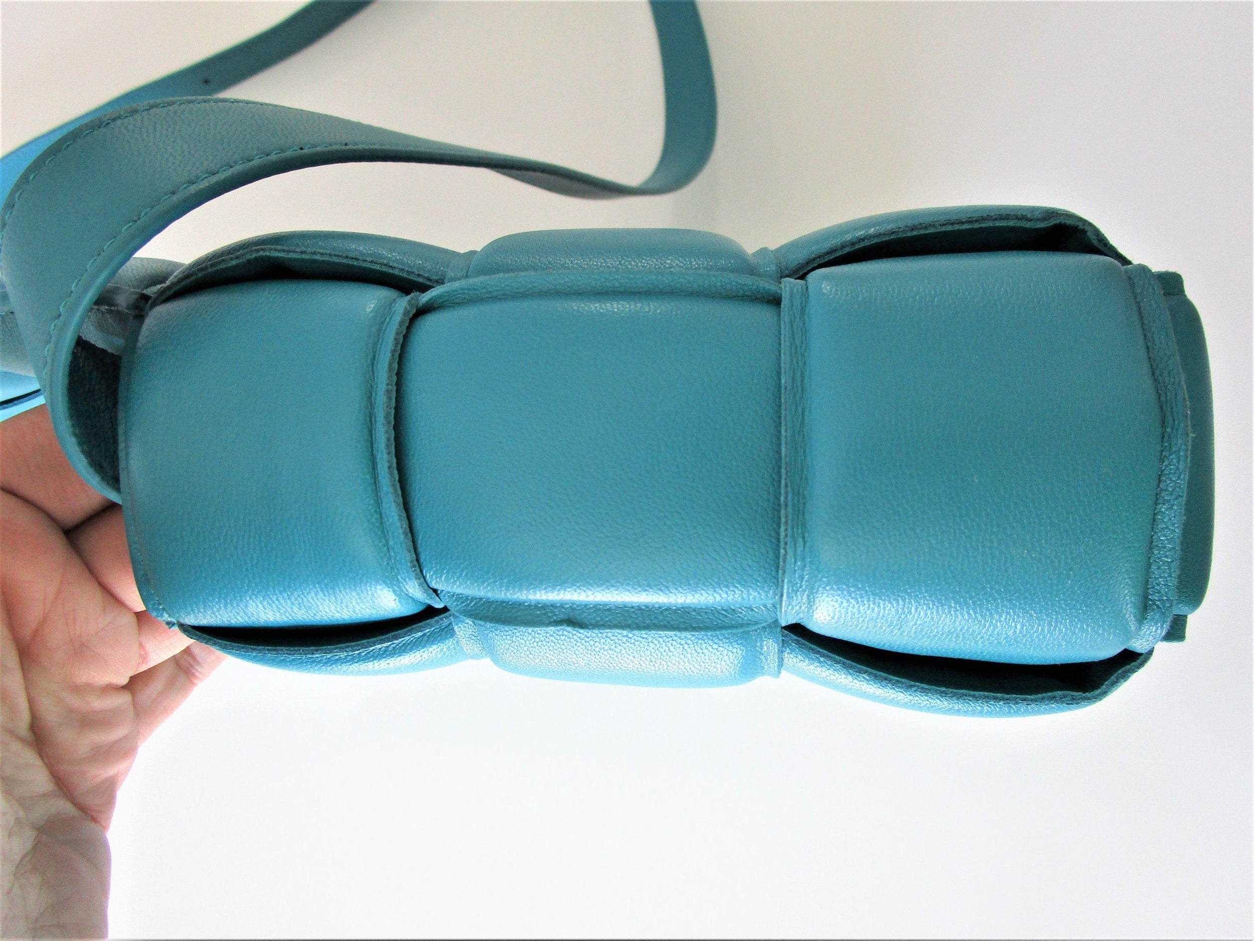 Cassette Small Padded Intrecciato Shoulder Bag