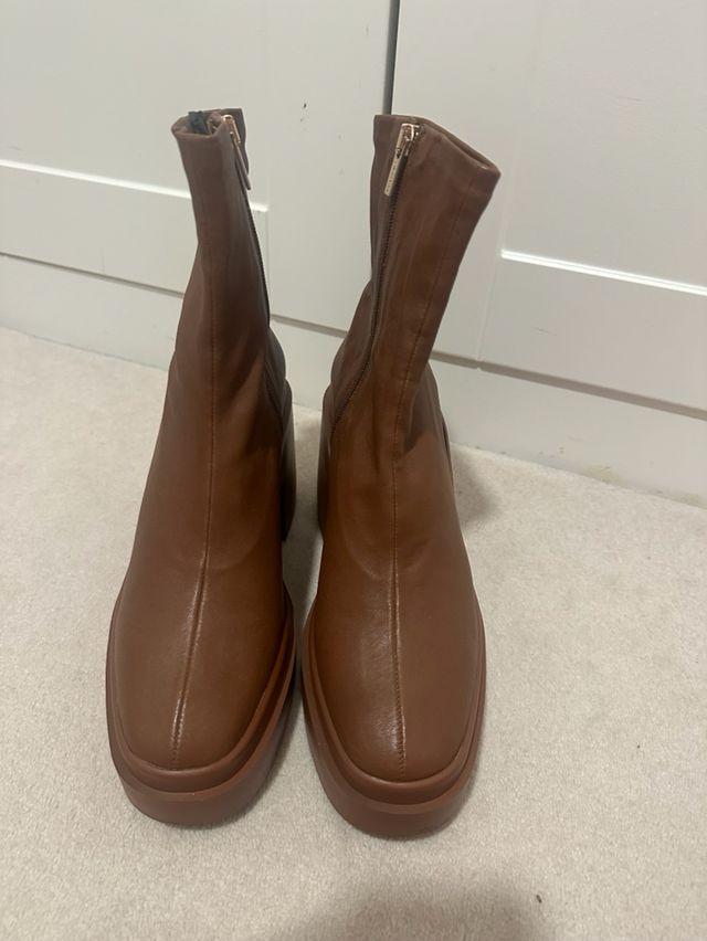 Robert Clergerie Tan Nina Boots