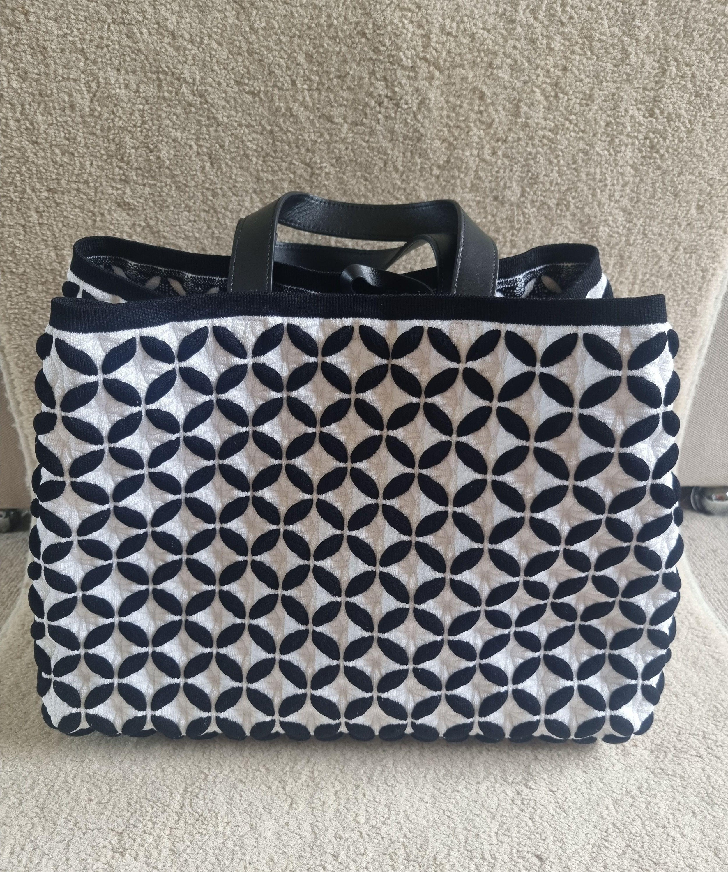 Alaia Black And White Knit Calfskin Maille Marco Petale Cabas tote.