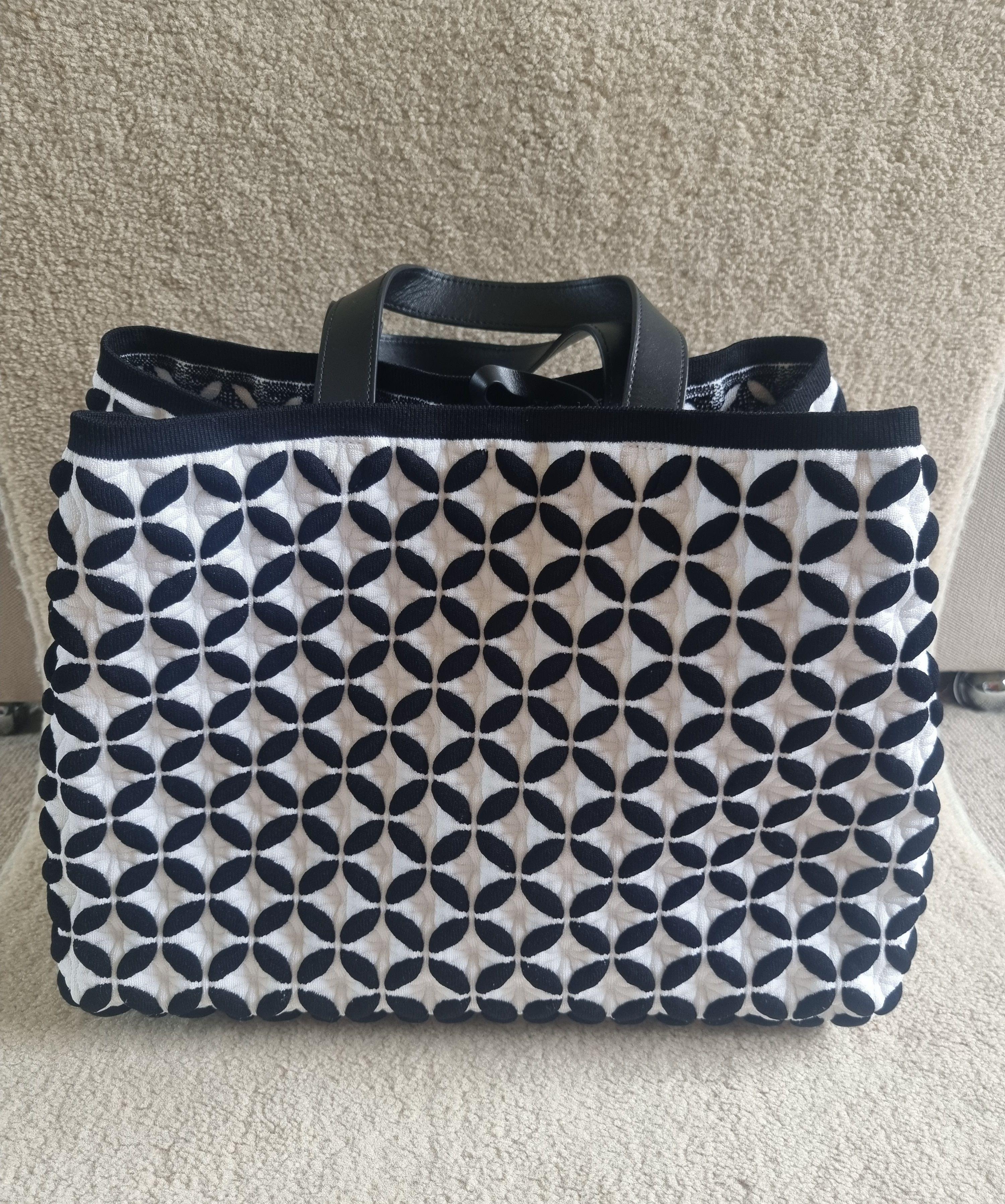 Alaia Black And White Knit Calfskin Maille Marco Petale Cabas tote.