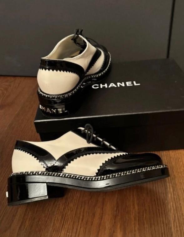 Chanel Leather Brogues