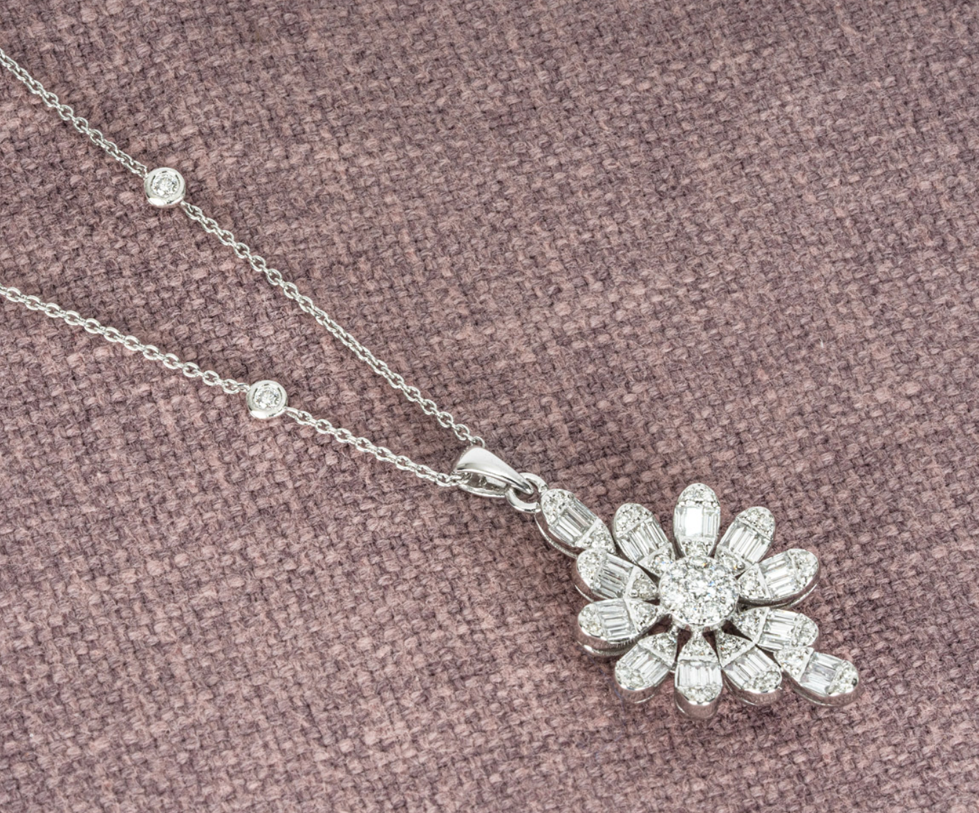 White Gold Diamond Floral Pendant Necklace 0.98ct TDW