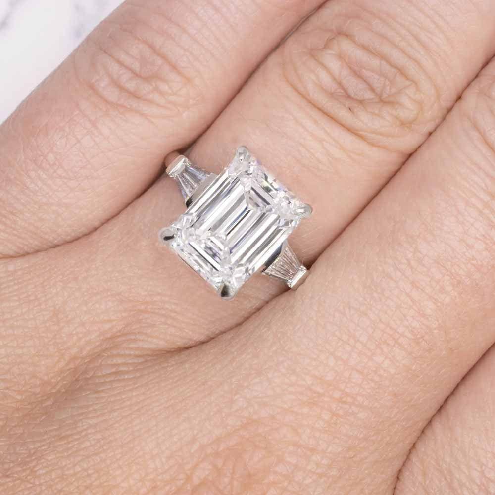 Verde 4ct IGI Certified Lab Grown Emerald Cut Diamond Ring
