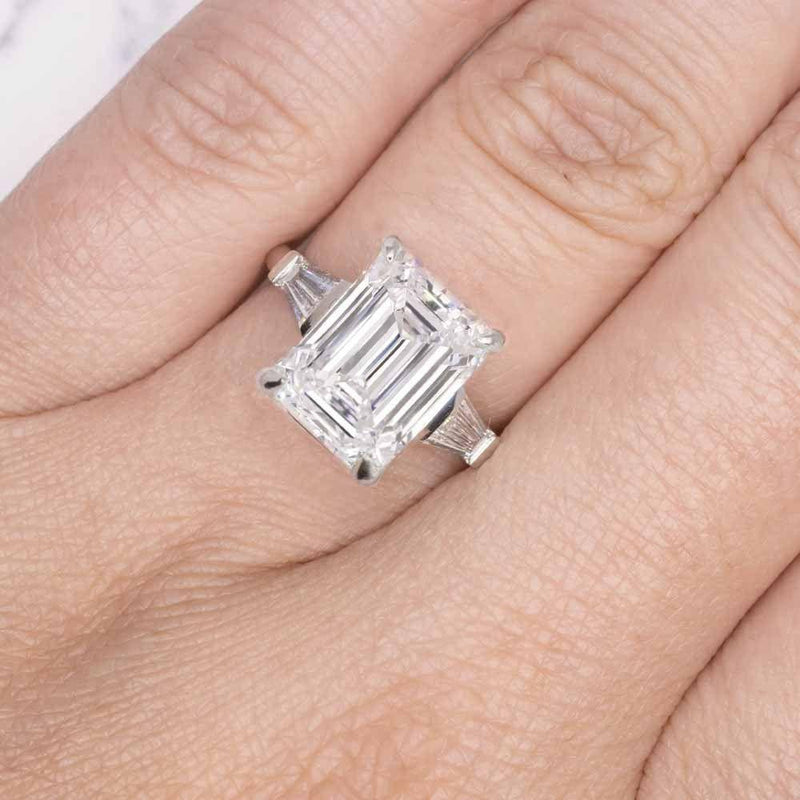 Verde 4ct IGI Certified Lab Grown Emerald Cut Diamond Ring