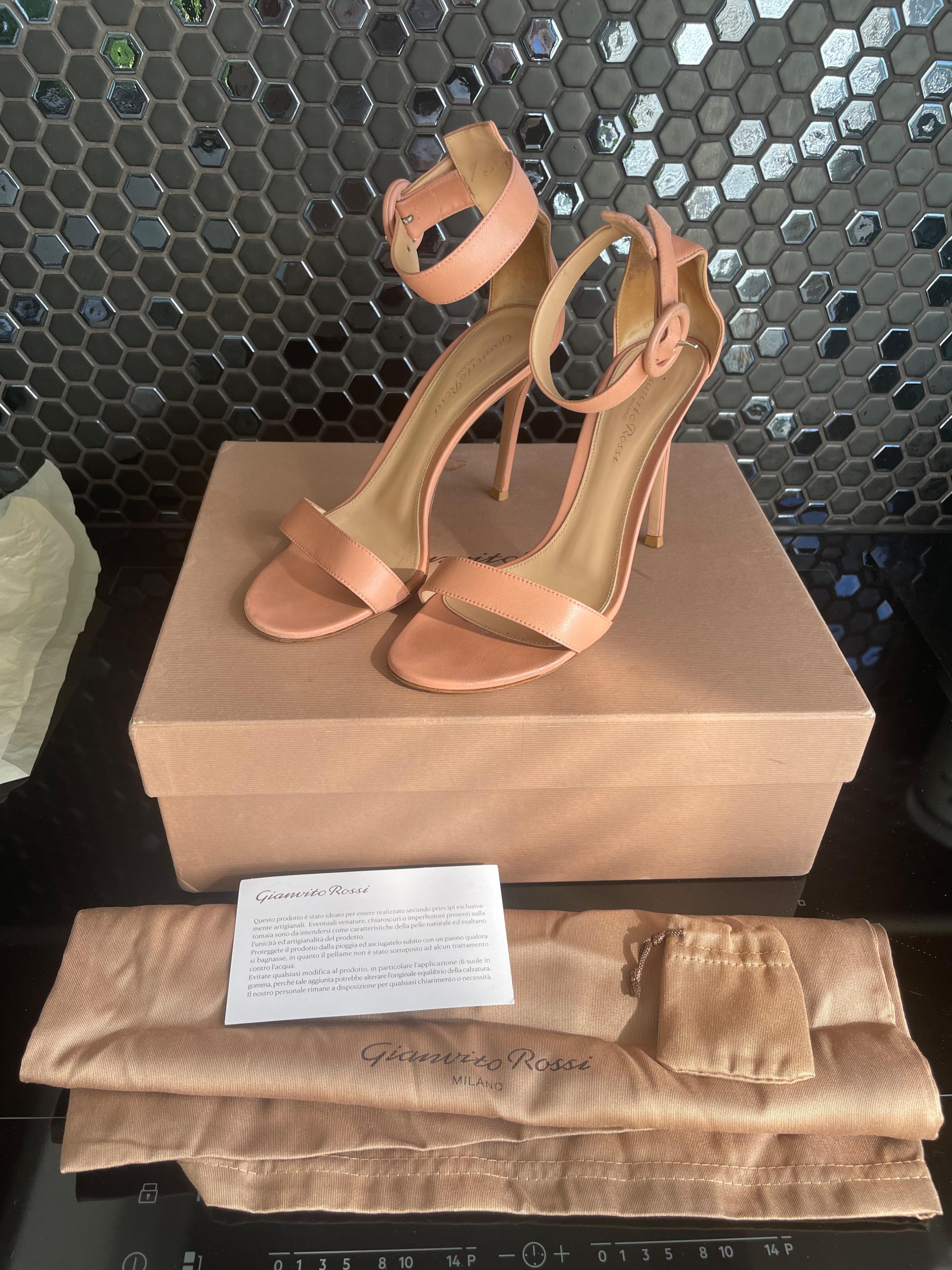 Gianvito Rossi Nude Leather Portofino Sandals