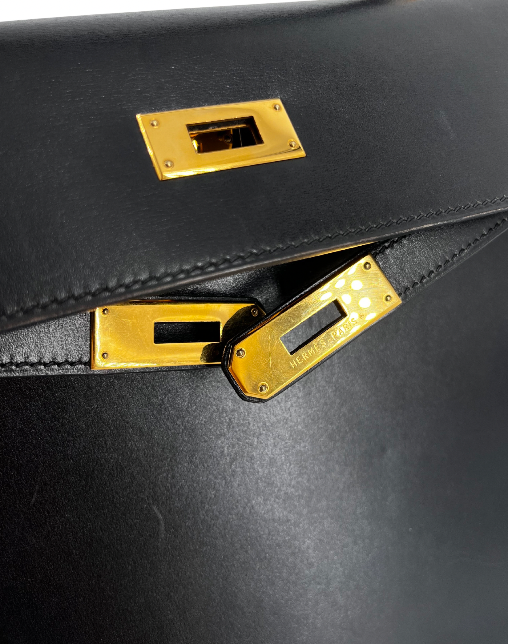 Hermès  Black Calf Leather Kelly 32cms