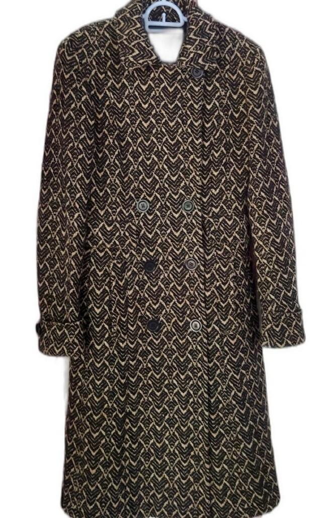 Weekend MaxMara Black & Beige Jacquard Coat