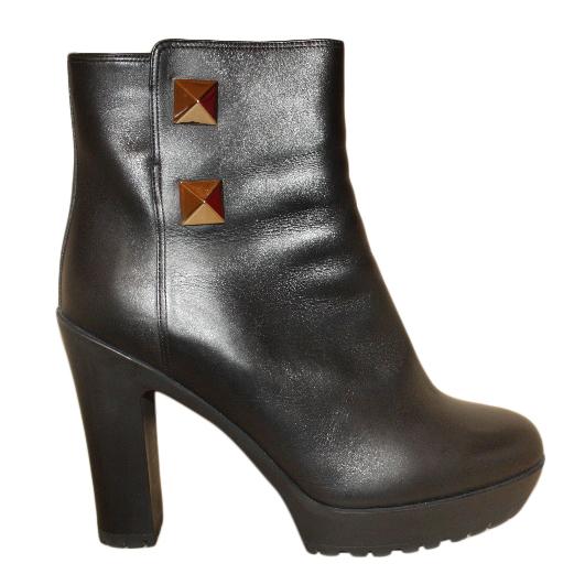 Valentino fur lined leather ankle boots