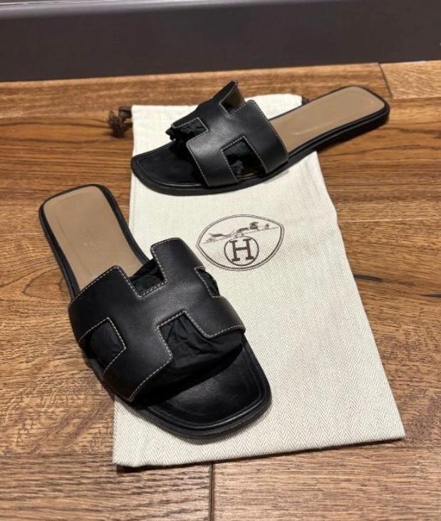 Hermes Black Leather Oran Sandals