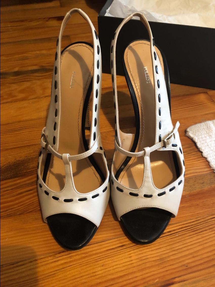 Pollini veal peep toe sandals