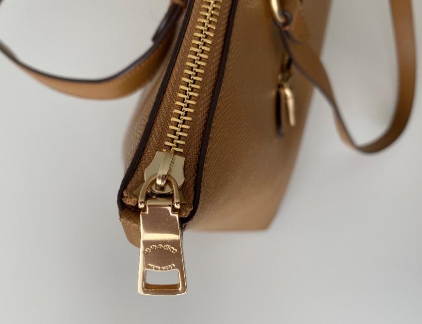 Coach caramel leather shoulder tote bag