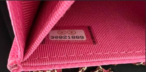 Pink Caviar Quilted Mini Wallet On Chain