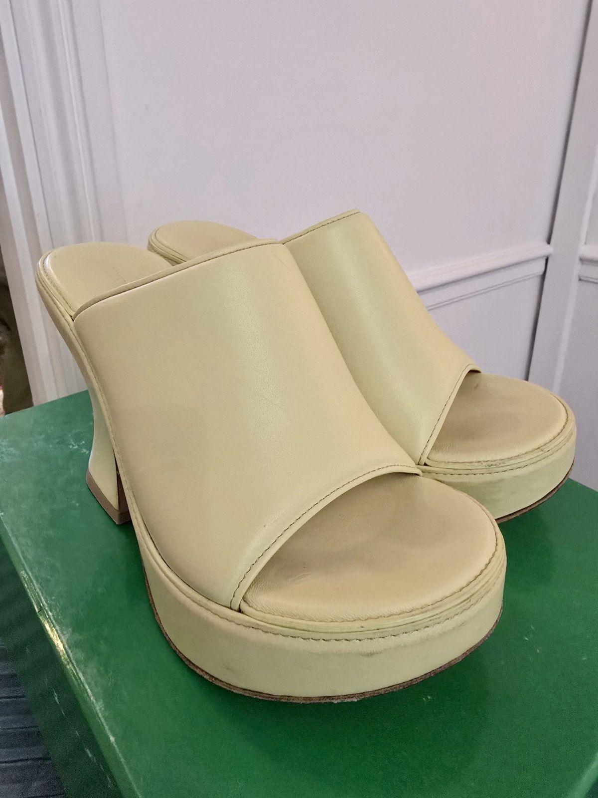Bottega Veneta Lime Leather Mules