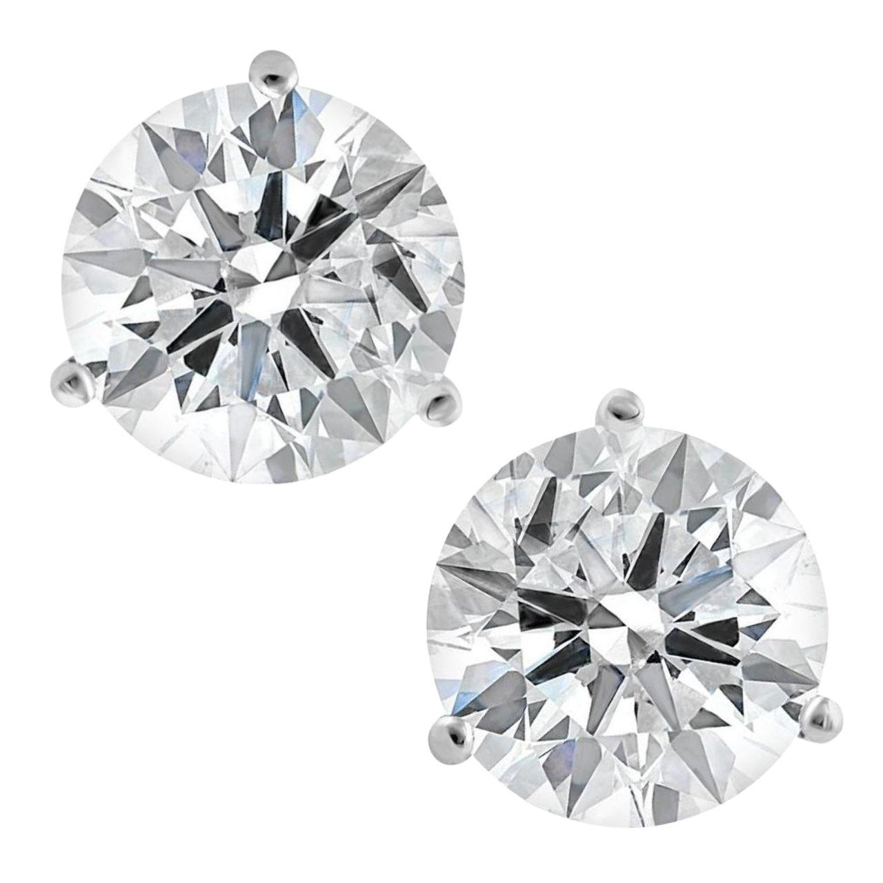 1.15 Carat Fine Labgrown Diamond Stud Earrings set in White Gold