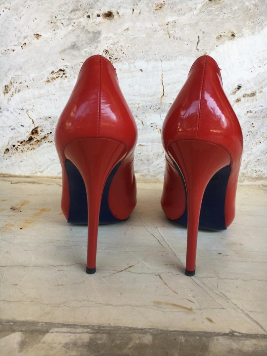 Alexander McQueen Red Peep-Toe Love Pumps