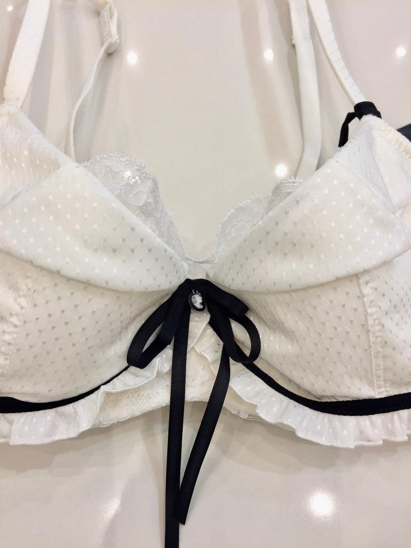 Chantal Thomass Ivory Leavers Lace Cameo Pad Bra & Brief Set