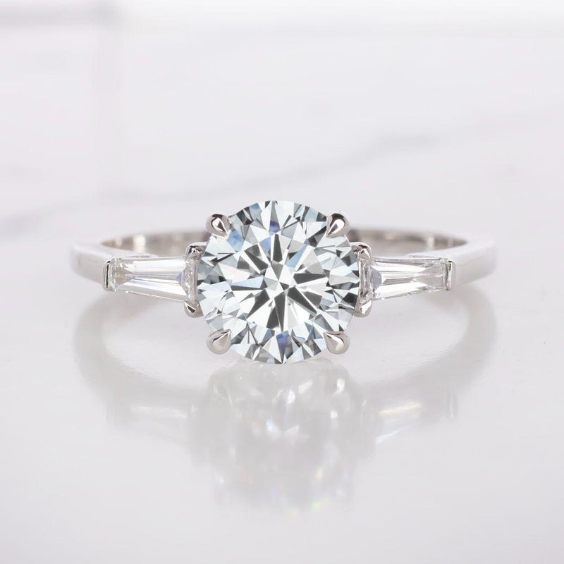 Verde 2ct IGI Lab-grown Round Cut Diamond Ring