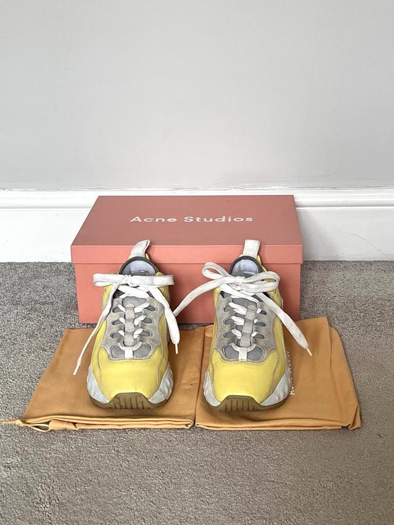 Yellow & Beige Manhattan Lace Up Sneakers