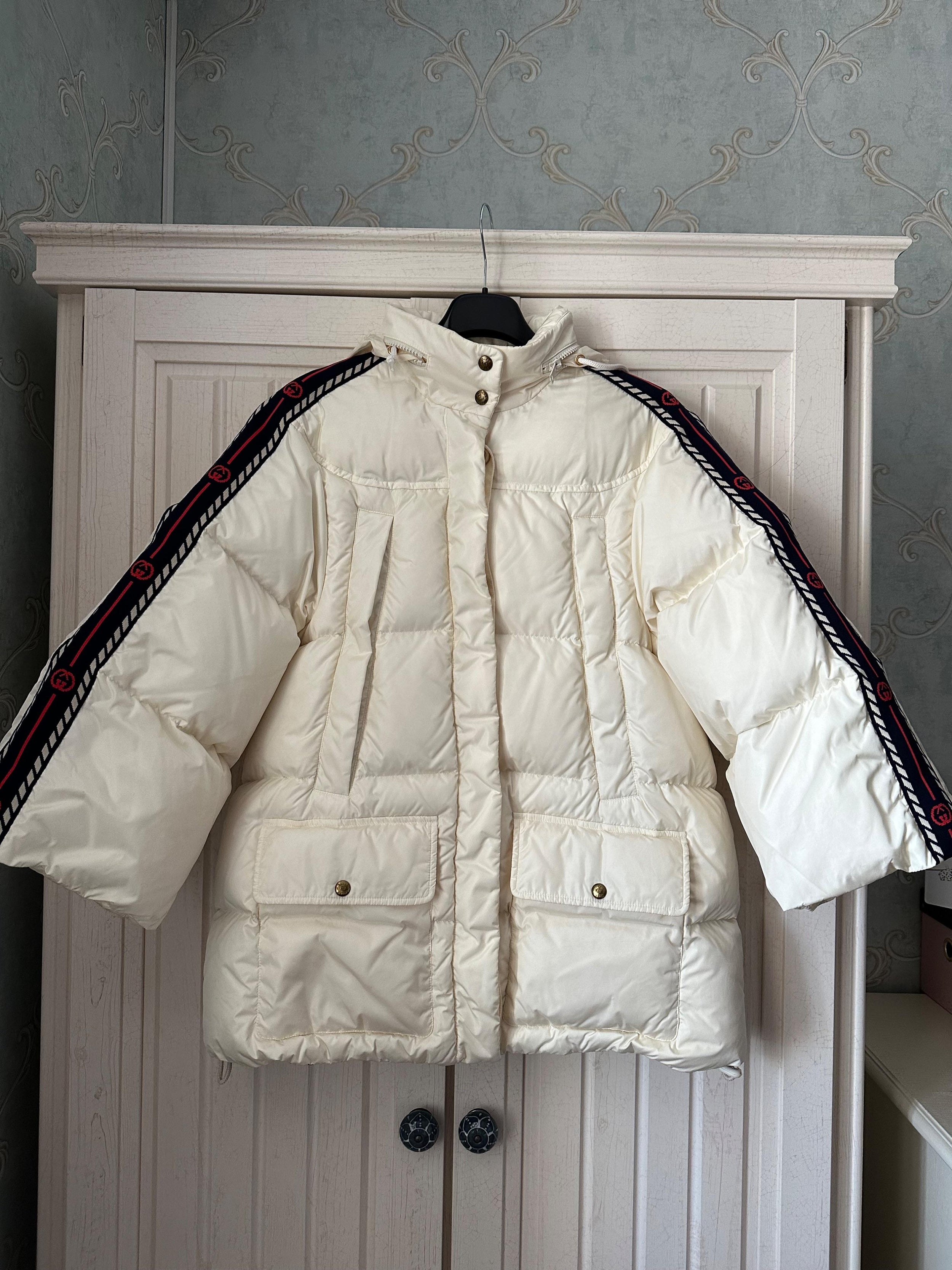 Gucci Ecru Logo Detail Padded Coat