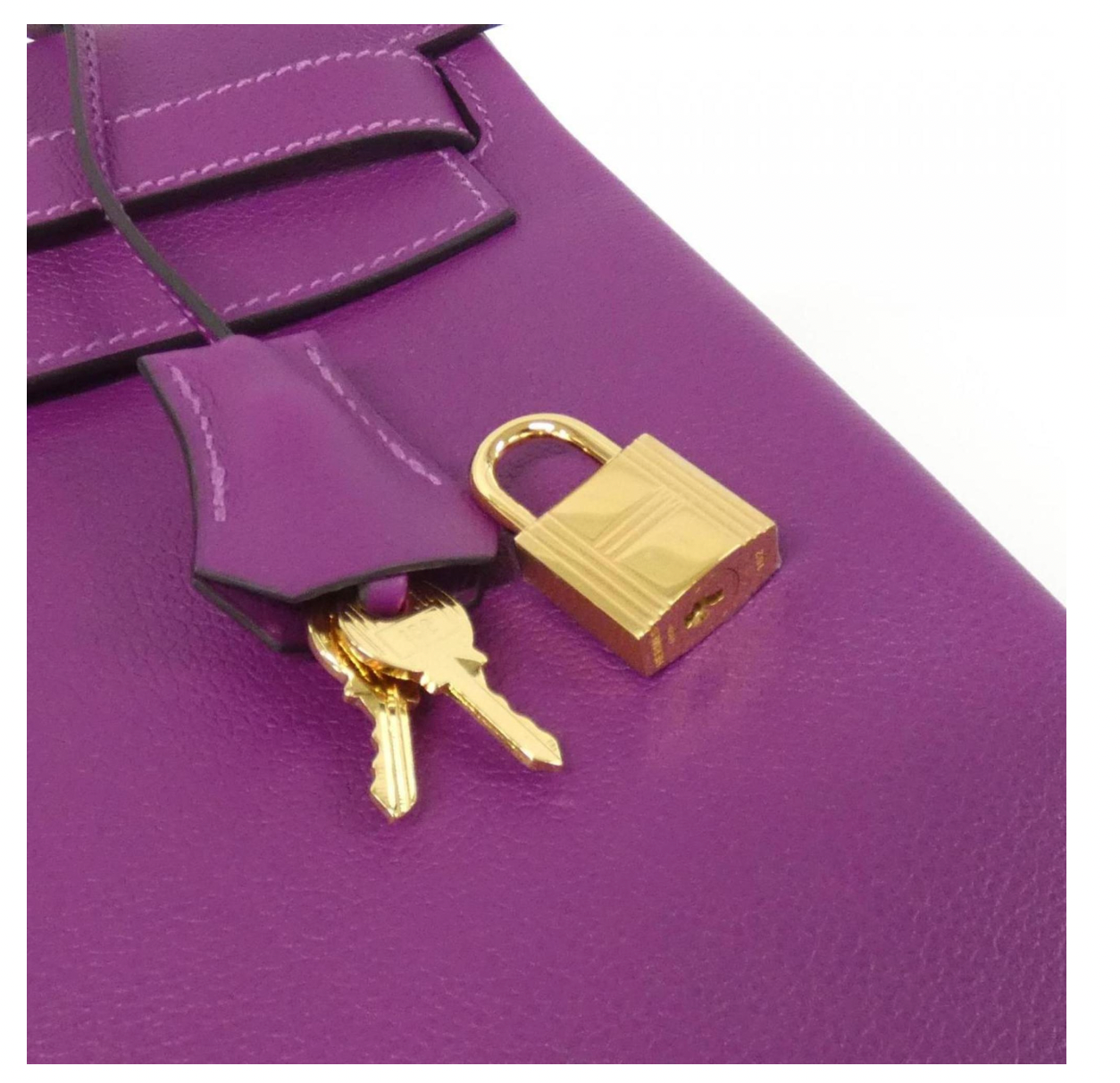 Hermès Purple Kelly 32 With Gold Hardware