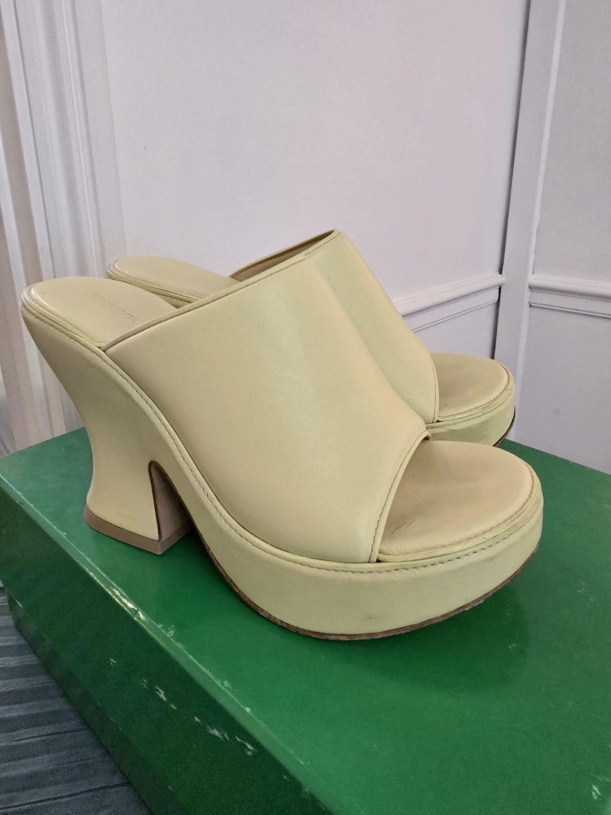 Bottega Veneta Lime Leather Mules