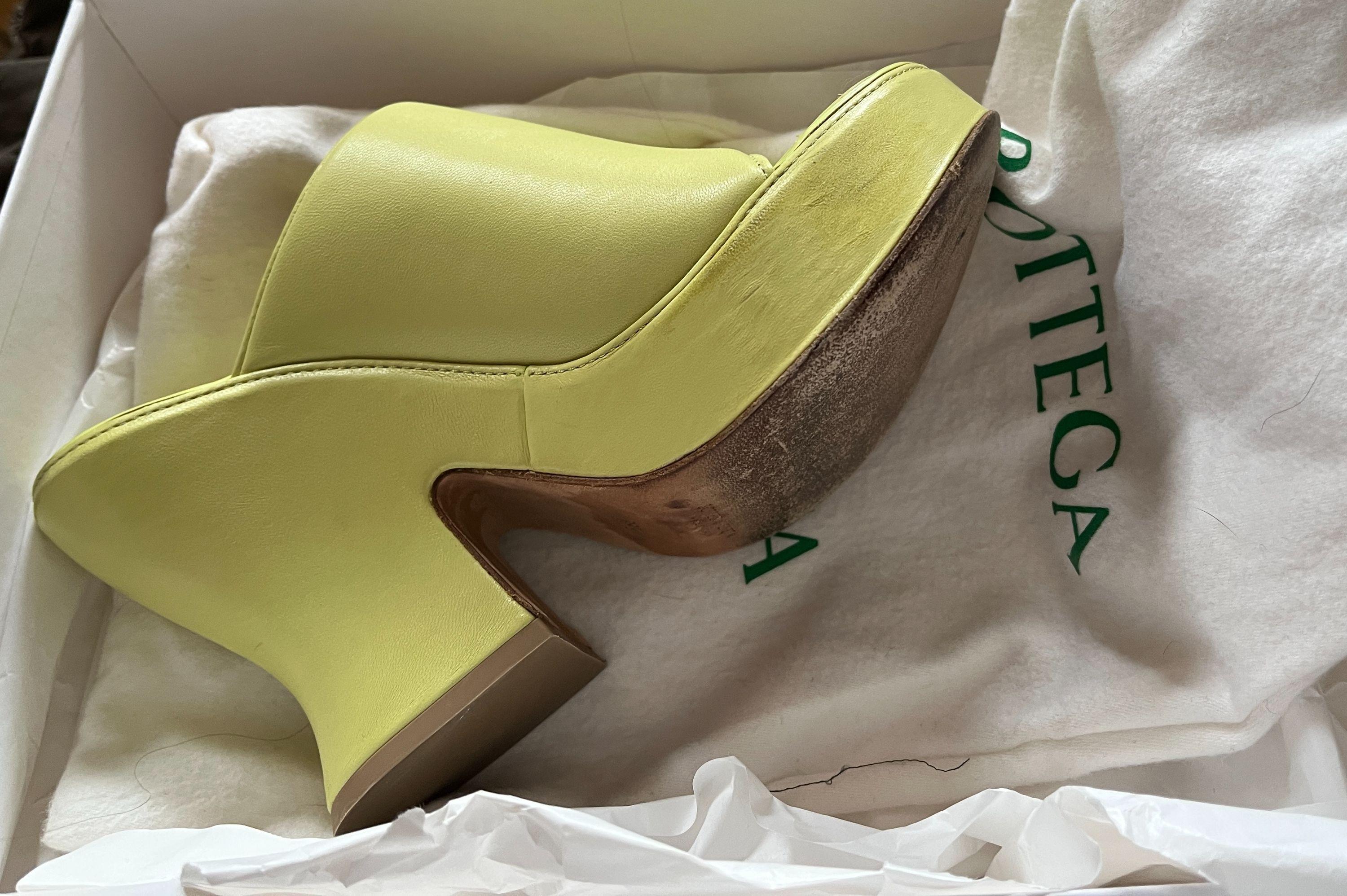 Bottega Veneta Lime Leather Mules