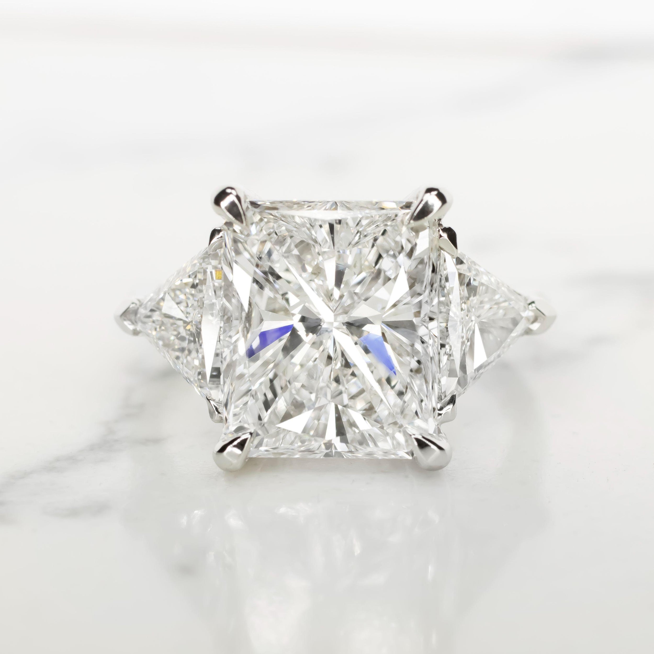 Verde 4ct IGI Lab-grown Radiant Cut G Colour Diamond Ring
