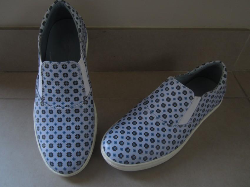 Dolce & Gabbana Men's Tie Print Blue Calf Leather London Sneakers