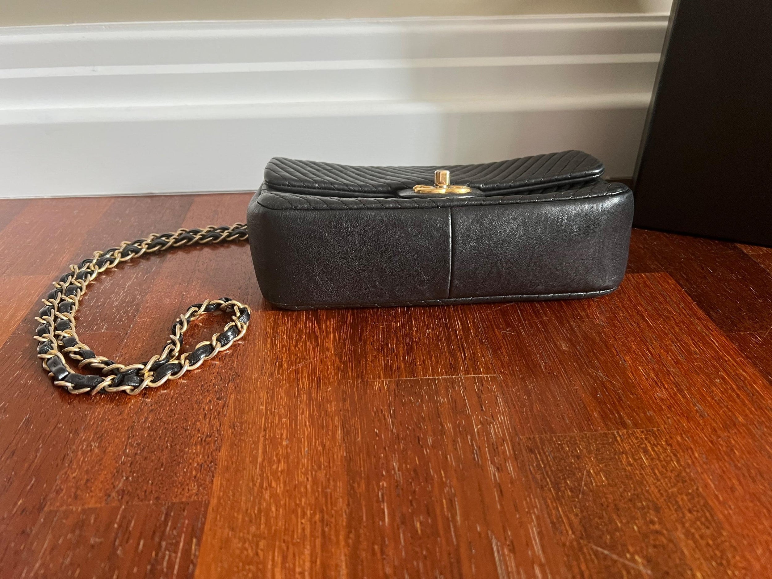 black lambskin leather chevron quilted small flap bag