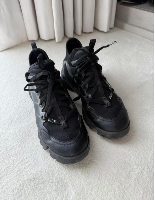 Black D- Connect Sneakers