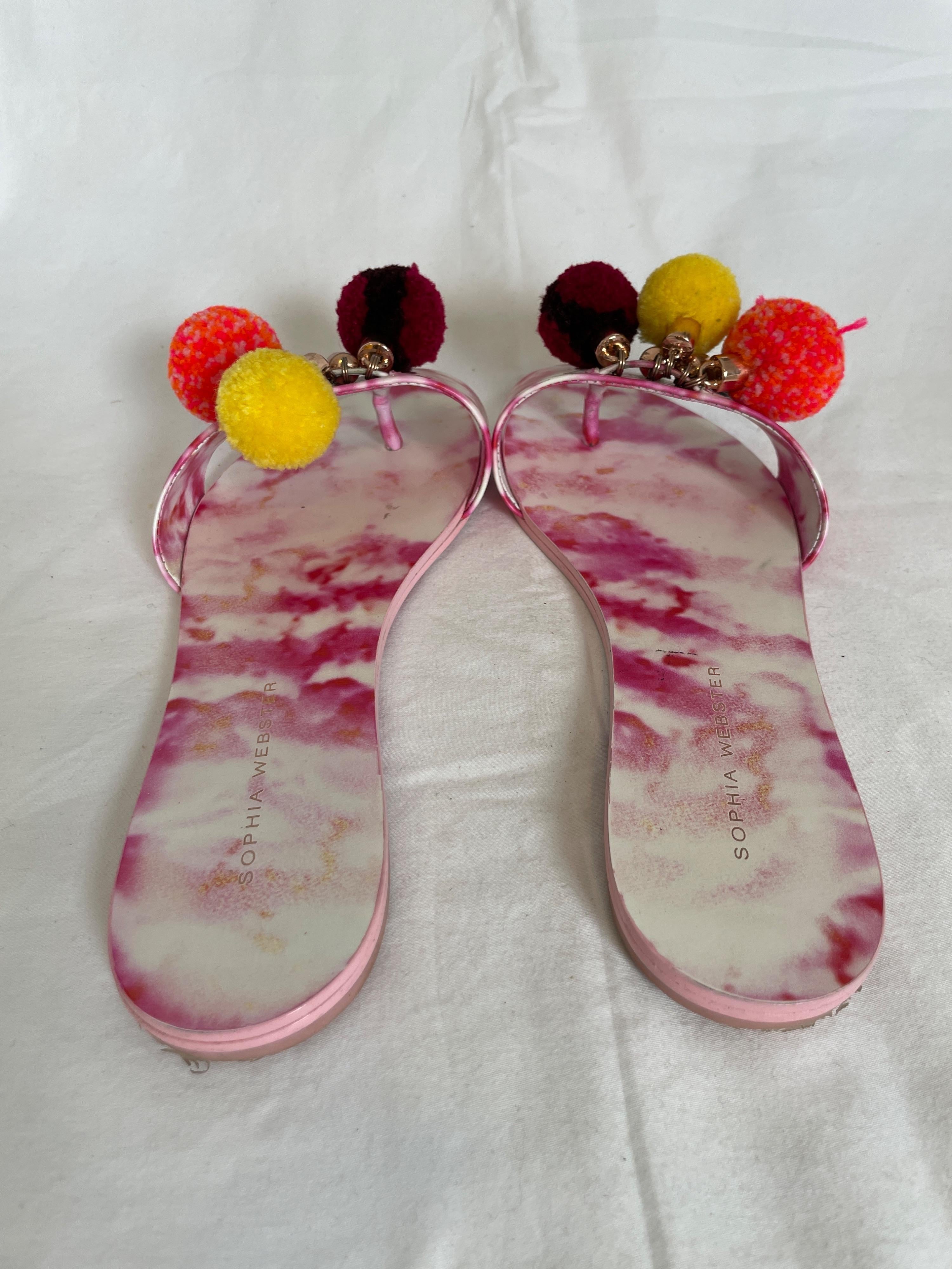 Raspberry Ripple Jada Pom Pom Slides