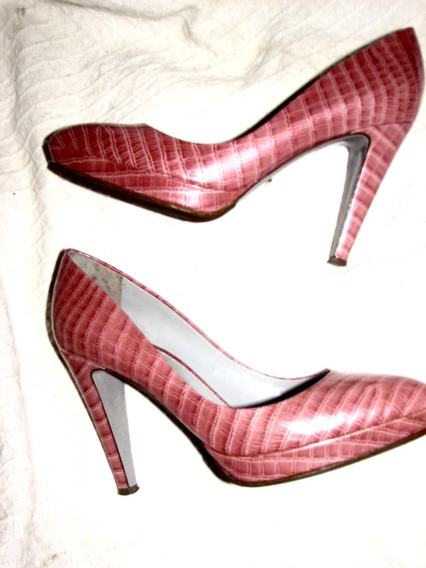 Sergio Rossi heather coloured crocodile print pumps
