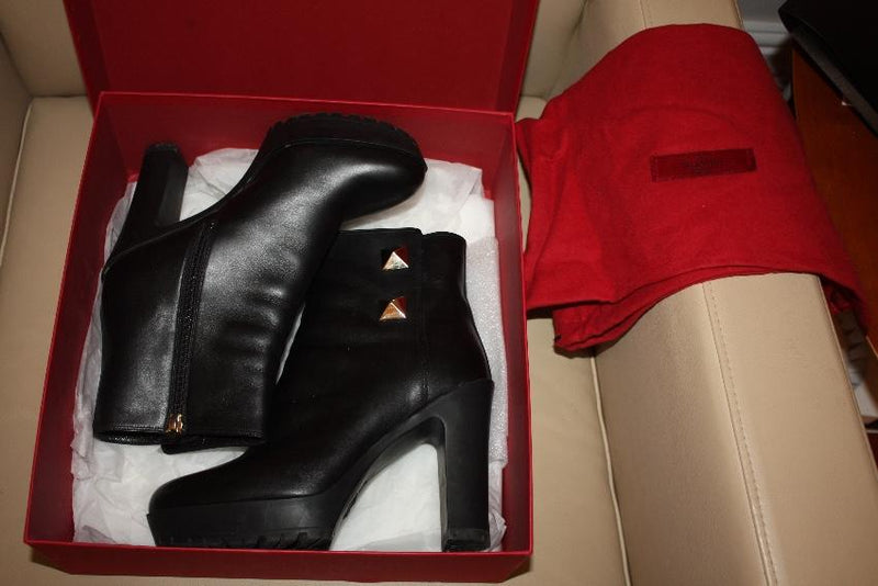Valentino fur lined leather ankle boots