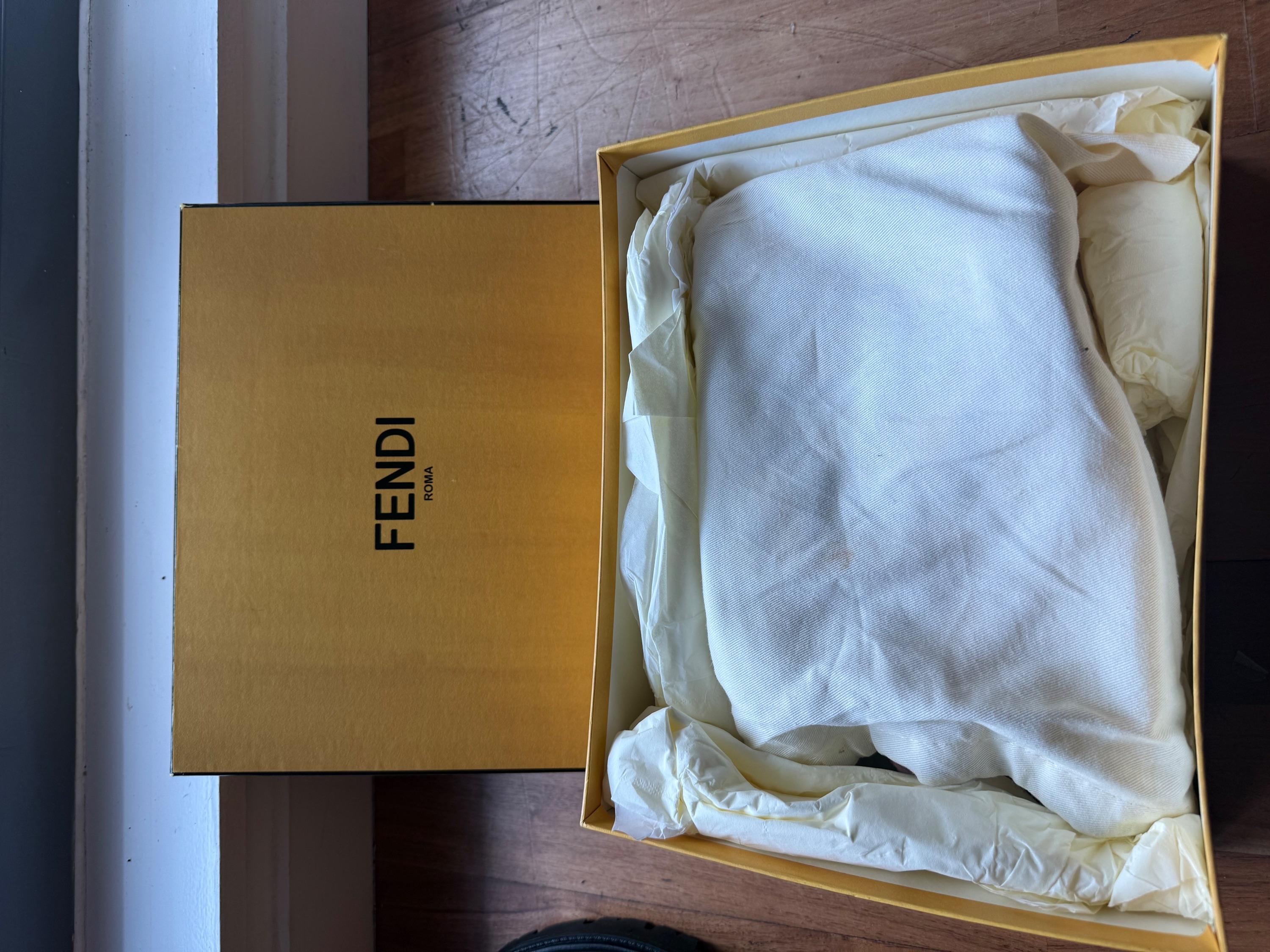 Fendi Slip on Logo Trainers