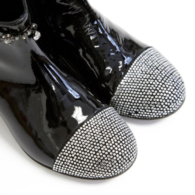 Missouri kids dangle patent leather boots