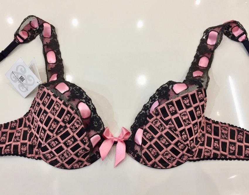 Vannina Vesperini Paris Rose & Black Plunge Bra & Thong Set