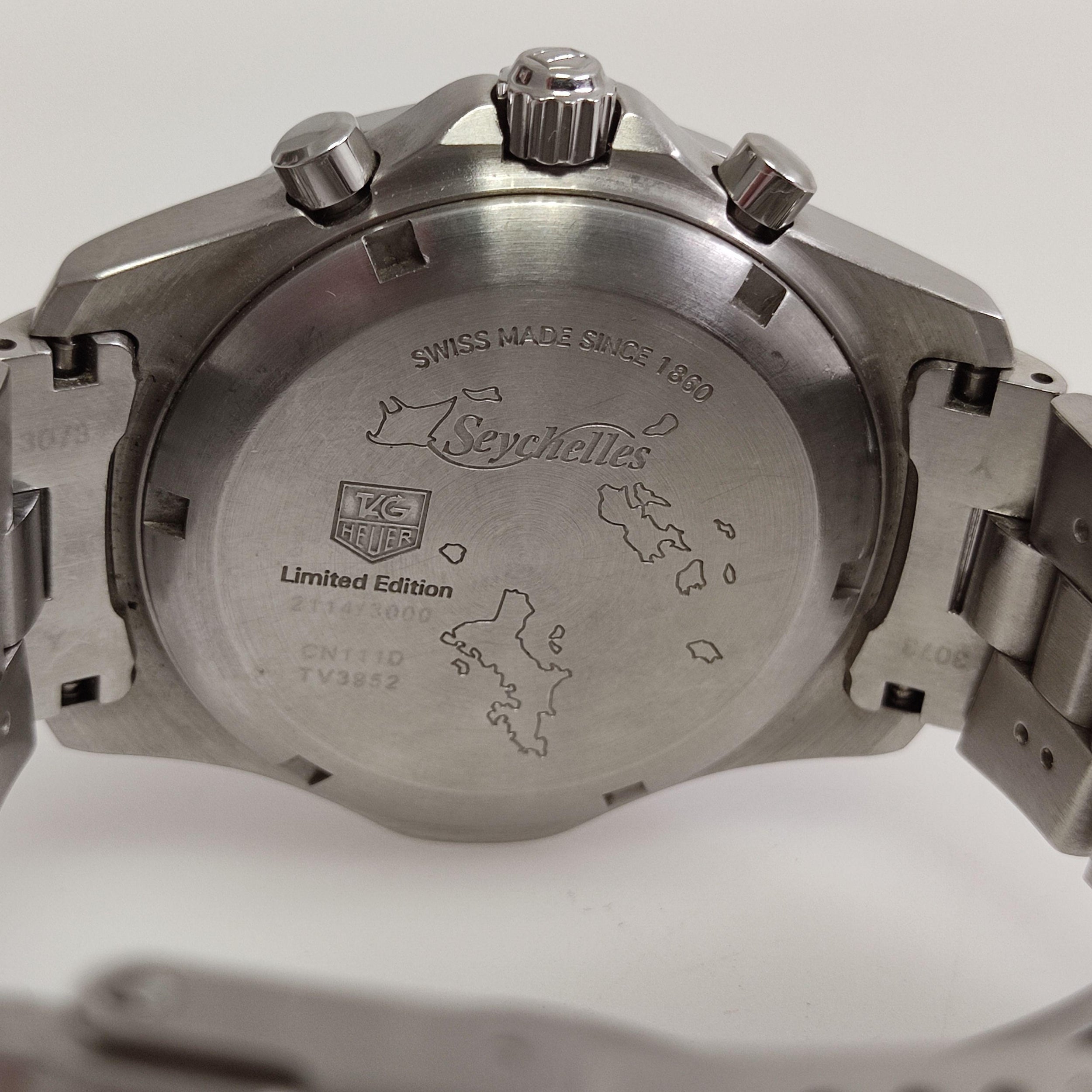 Blue ceramic & stainless steel Seychelles bracelet watch
