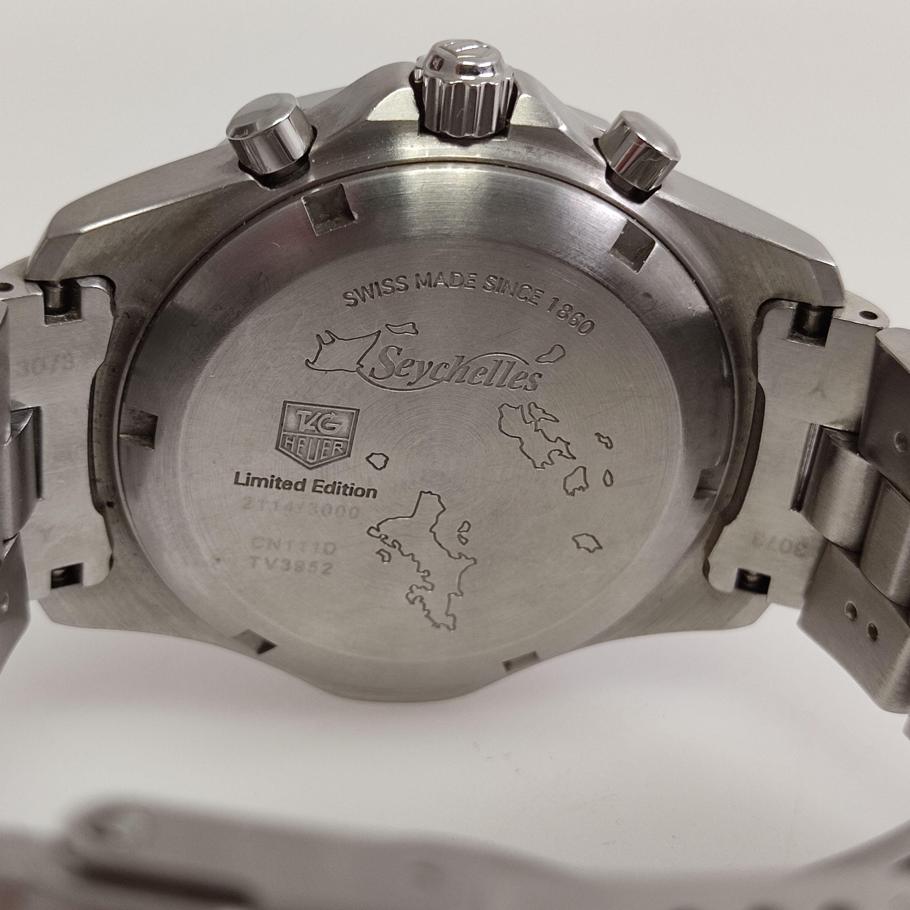 Blue ceramic & stainless steel Seychelles bracelet watch