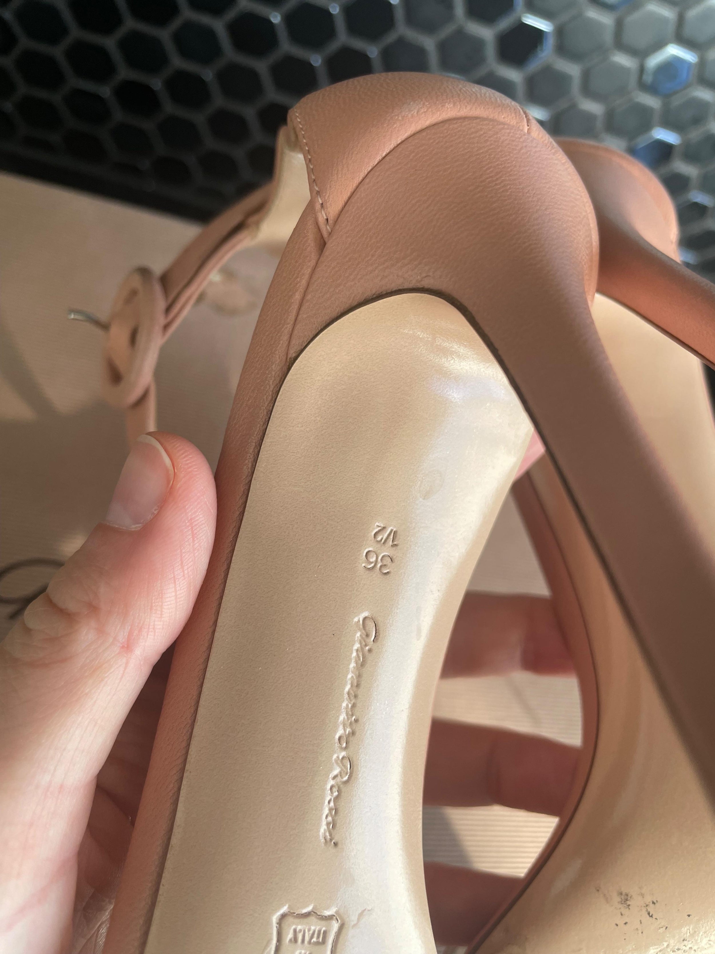 Gianvito Rossi Nude Leather Portofino Sandals