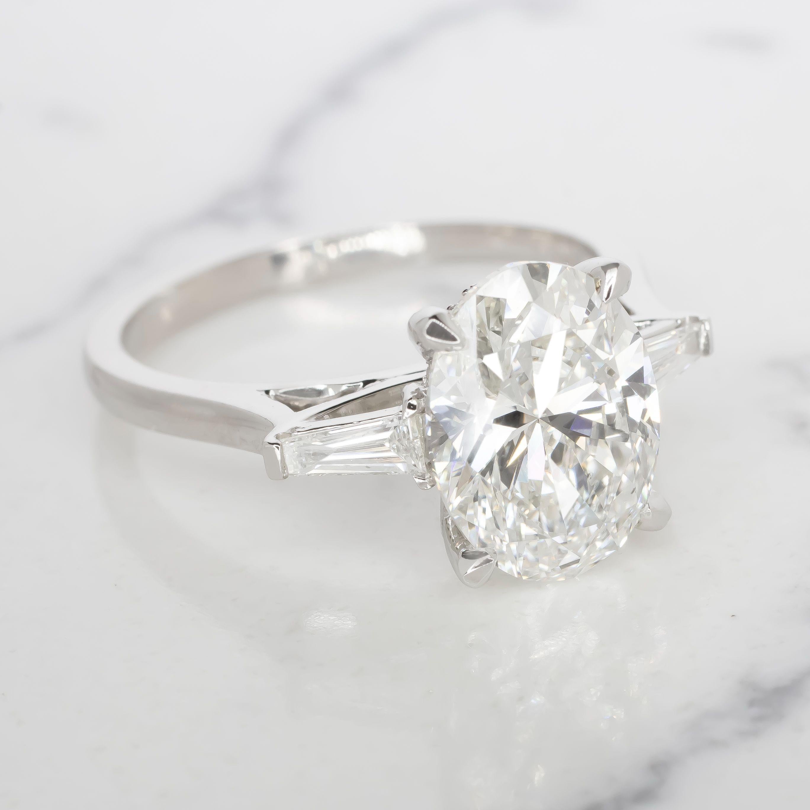 Verde 2.7ct Oval Cut Lab-grown IGI Diamond Ring