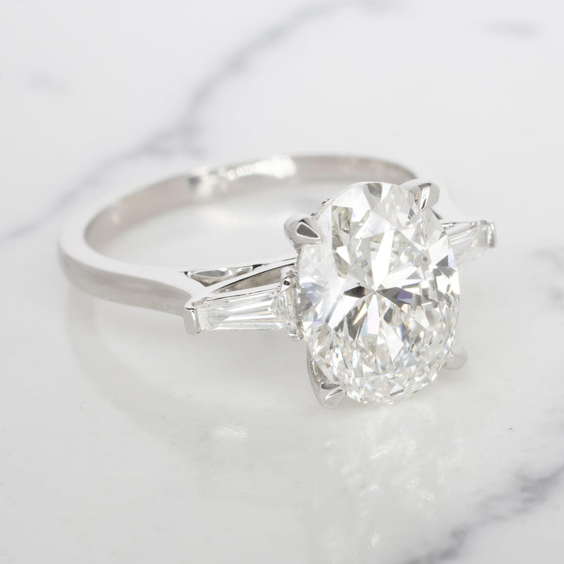 Verde 2.7ct Oval Cut Lab-grown IGI Diamond Ring