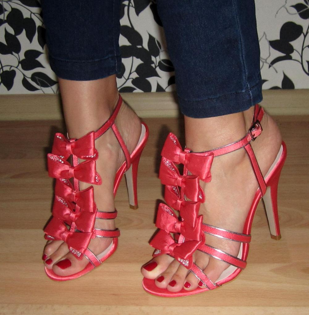 Kurt Geiger salmon shoes
