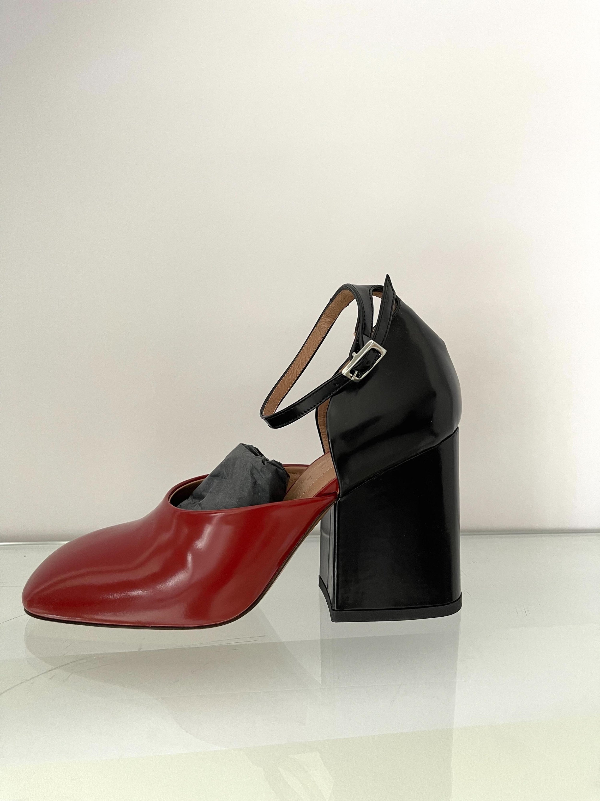 Two-Tone Chunky Leather Sandals