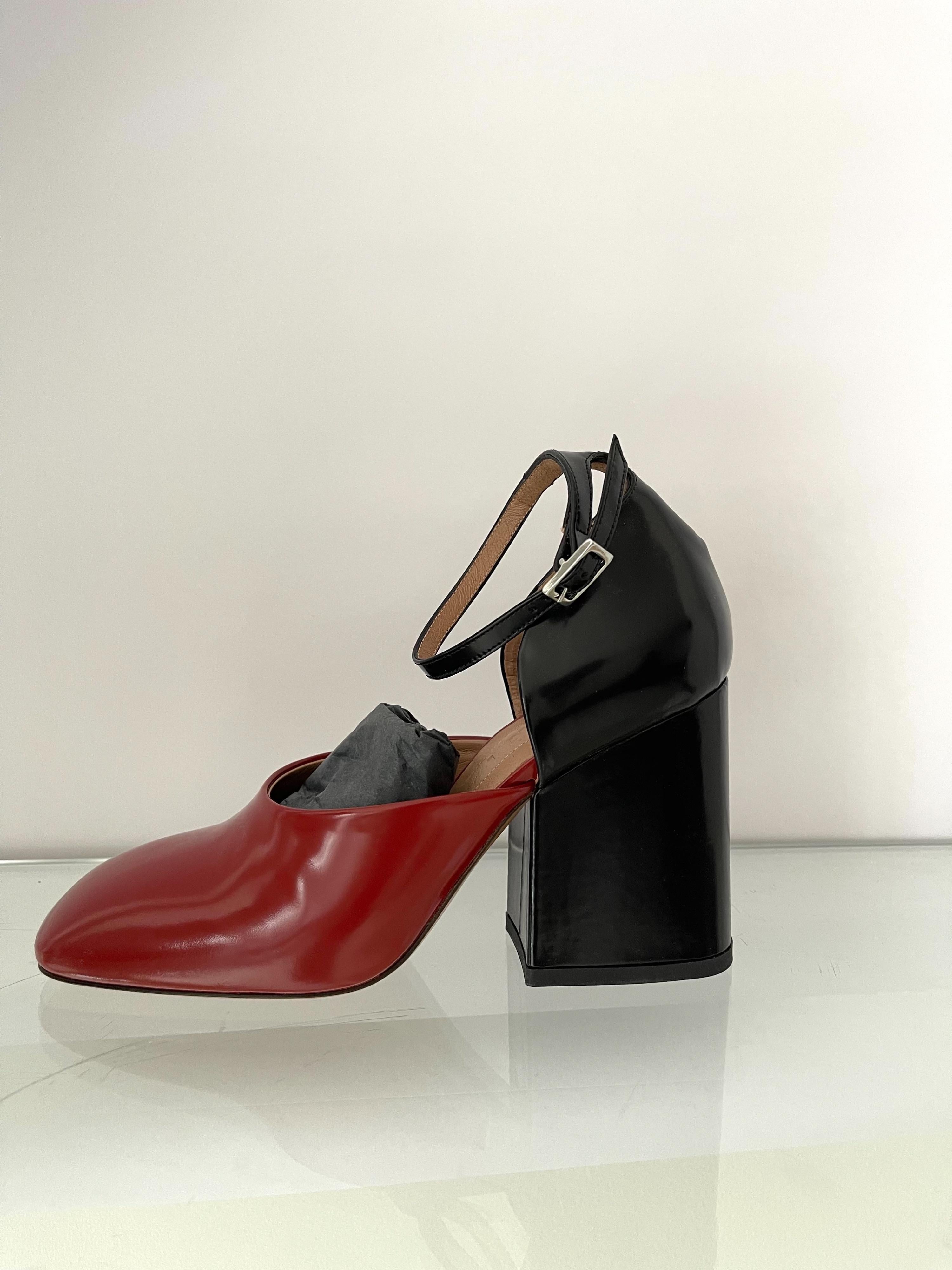 Two-Tone Chunky Leather Sandals